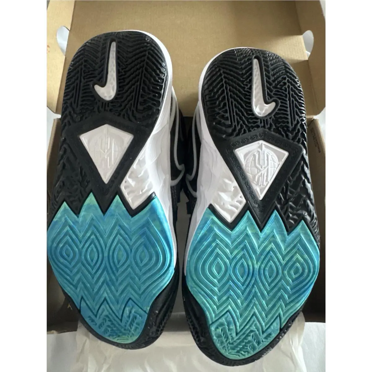 Nike shoes - Nike Kyrie 8 - Kyrie - Black 5