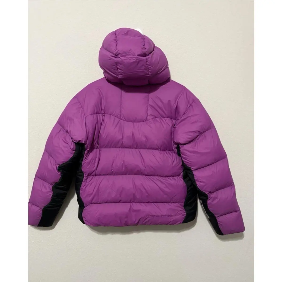 Nike clothing - Purple (UPC: 0198482004576) 0