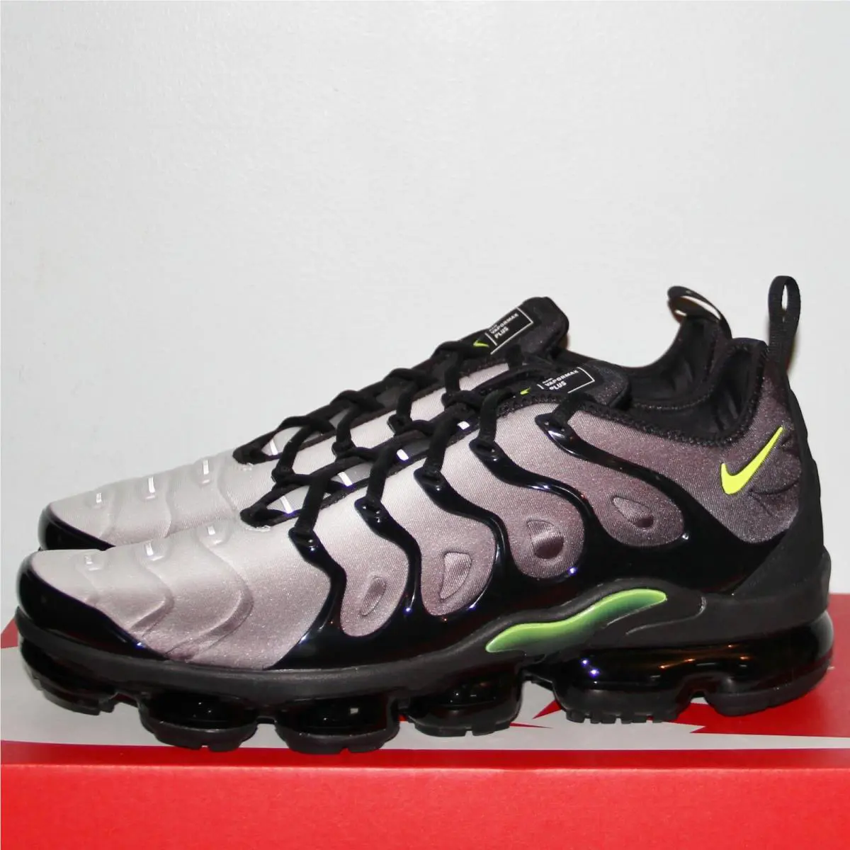 Nike shoes - Nike Air Vapormax Plus - Air Vapormax Plus - 924453-009 - Black (UPC: 883418919955) 0