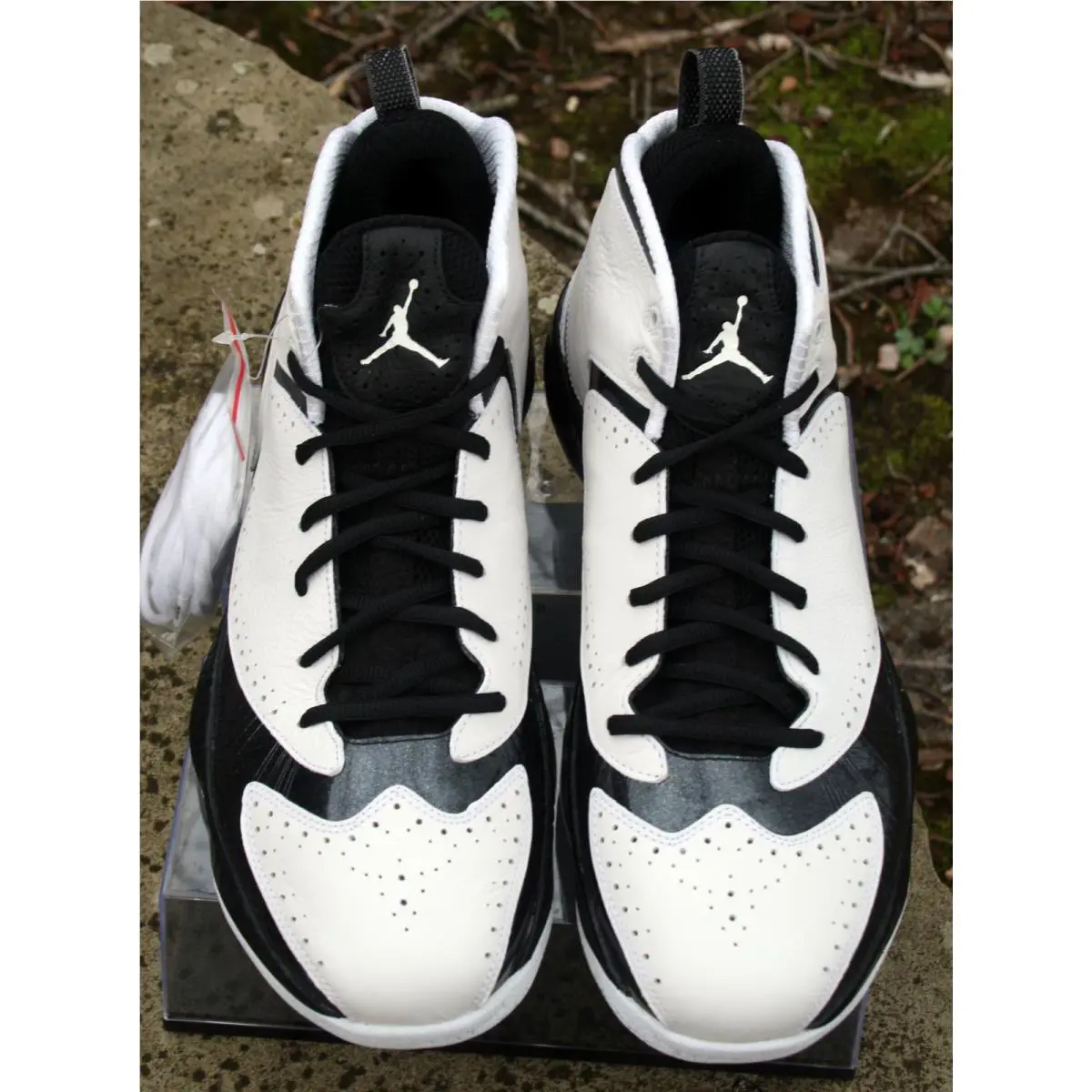 Nike shoes - Nike Air Jordan 2012 A - 508318-180 - White/black/black (UPC: 820652390058) 0
