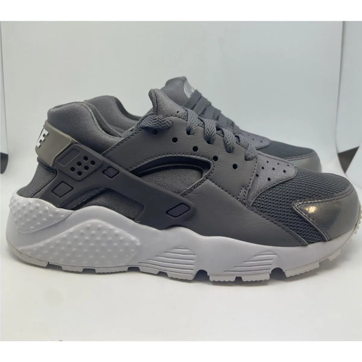 Nike shoes - Nike Huarache Run - Huarache Run - Gray (UPC: 826215912712) 3