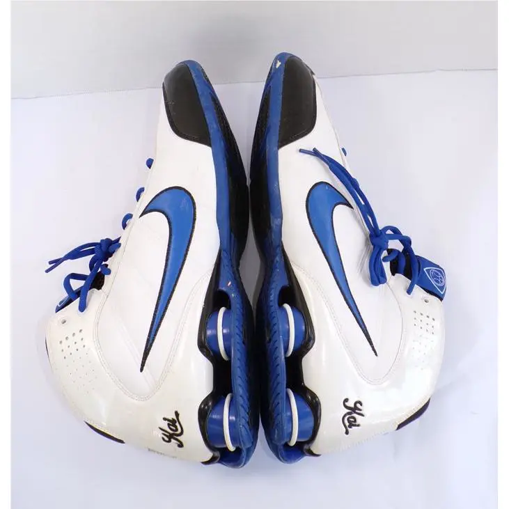 Nike shoes - White 2