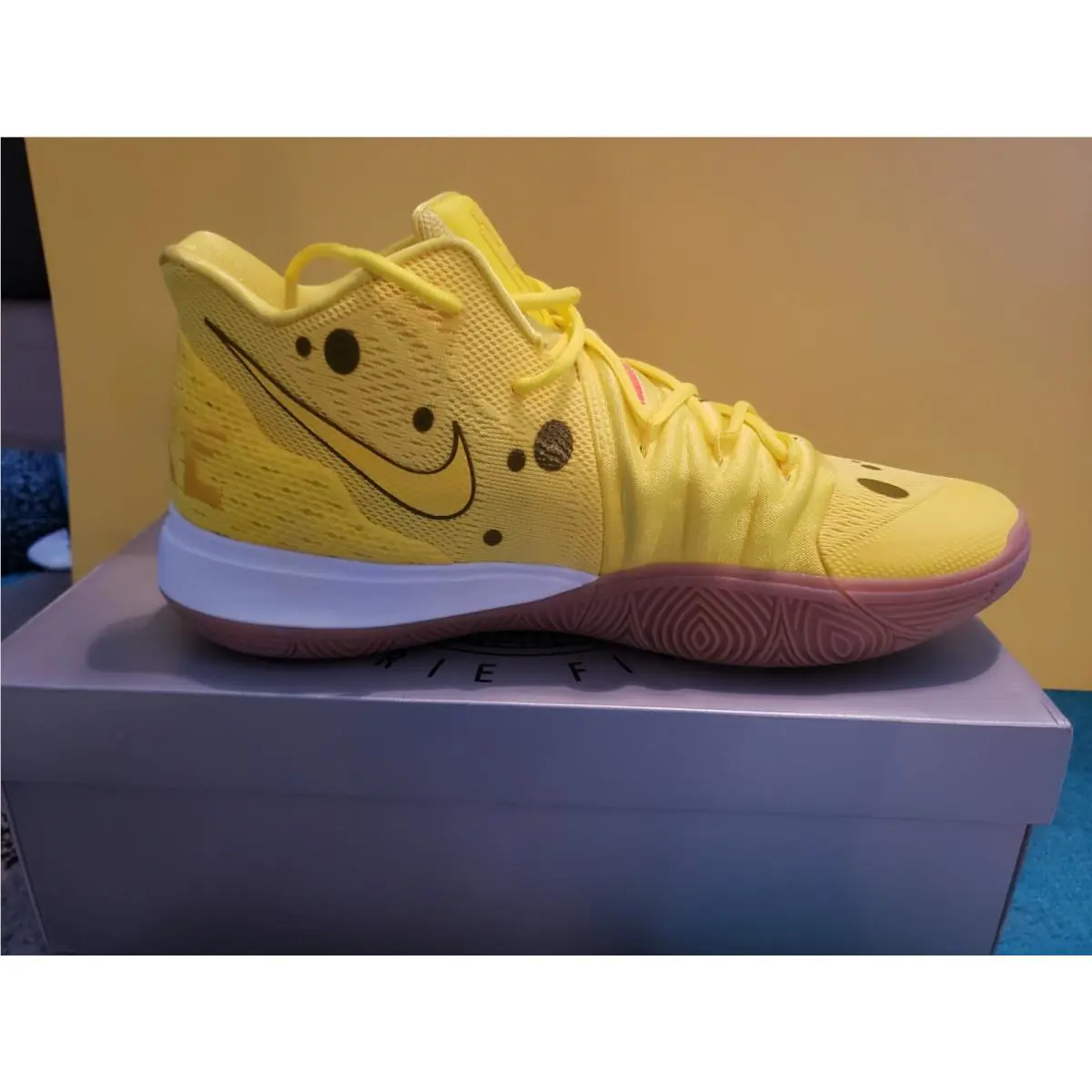 Nike shoes - Nike Kyrie 5 - Kyrie - Yellow 2