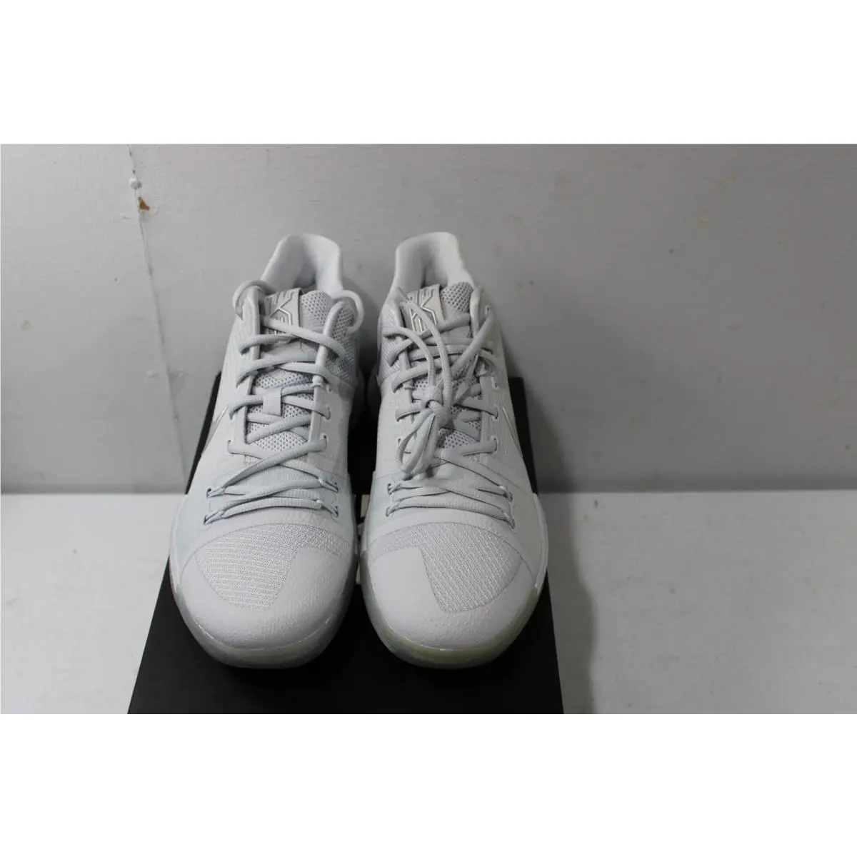 Nike shoes - Nike Kyrie 3 - Kyrie - 852416-001 - Pure Platinum 4