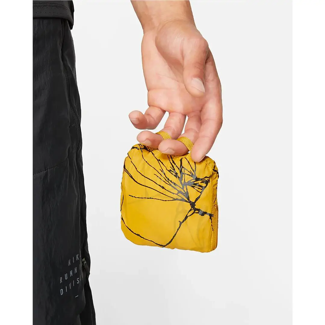 Nike clothing - DA1286-392 - DA1286-392 - Yellow (UPC: 194955912720) 1