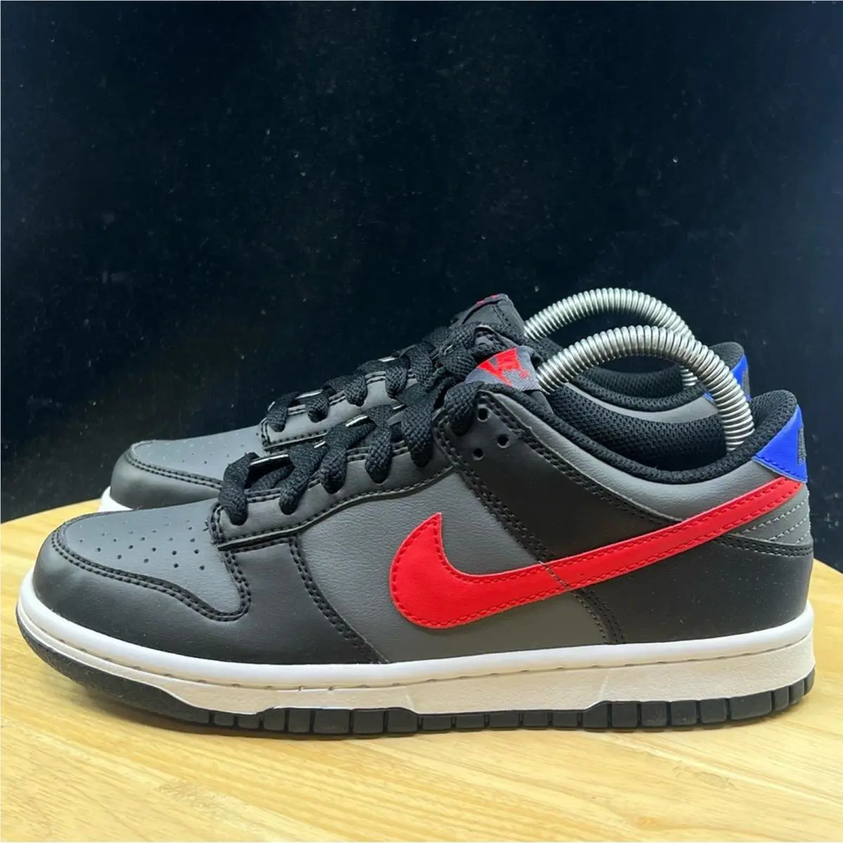 Nike shoes - Black 2