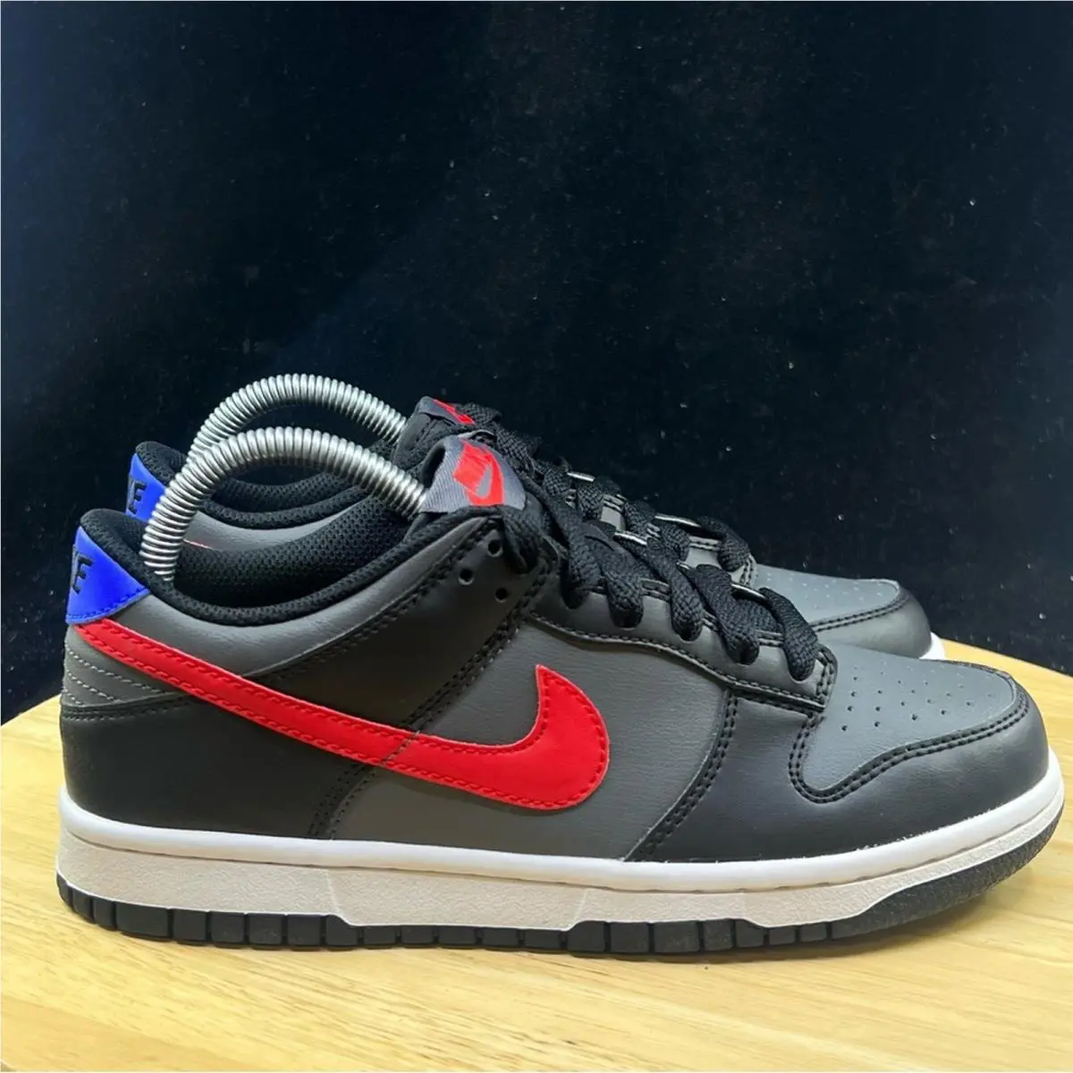 Nike shoes - Black 4