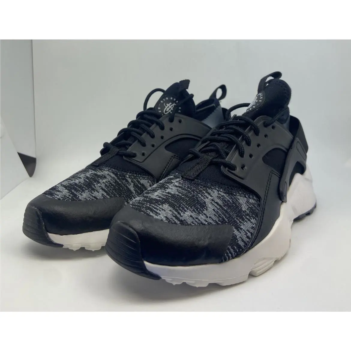 Nike shoes - Nike Huarache Run - Huarache Run - Black (UPC: 884497153896) 1