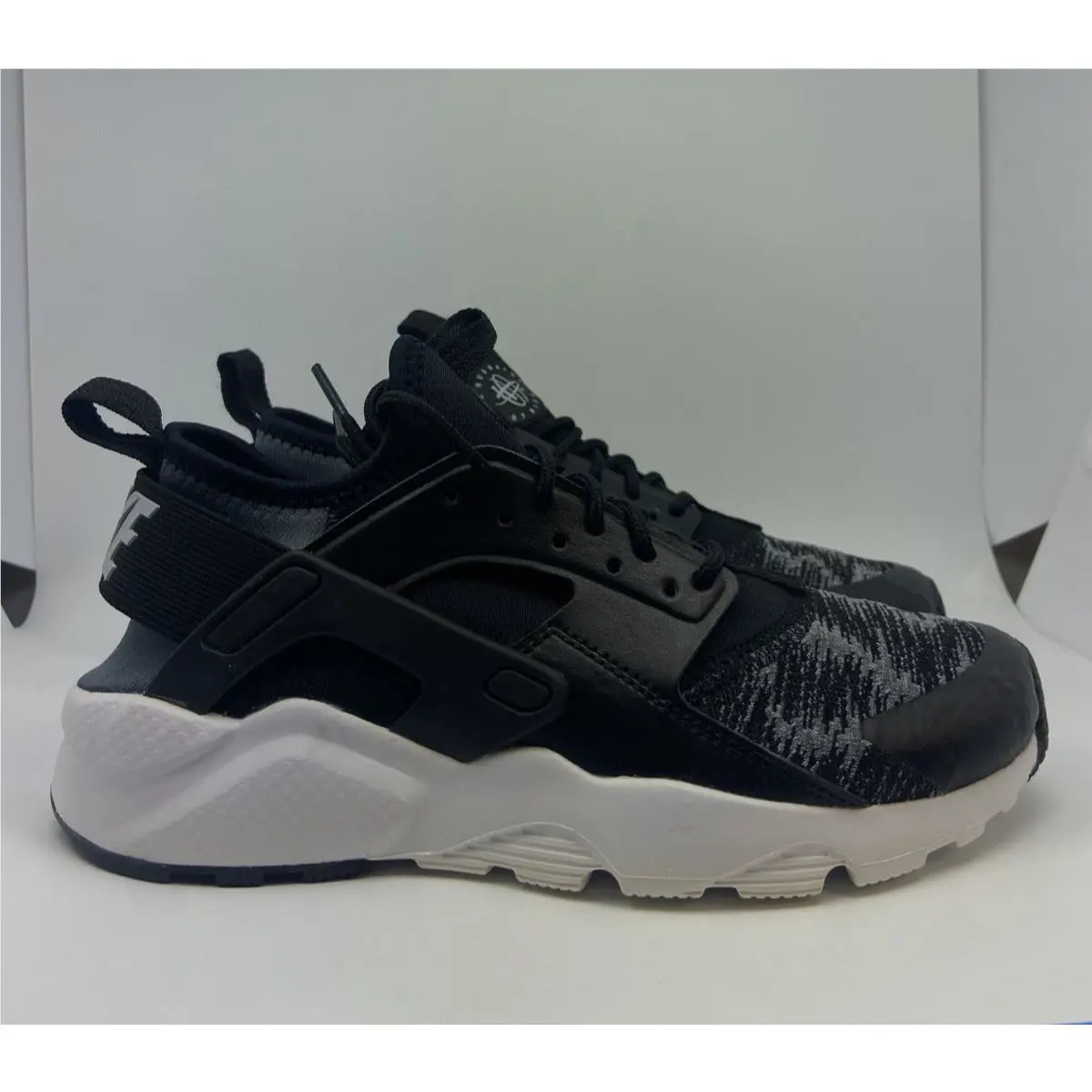 Nike shoes - Nike Huarache Run - Huarache Run - Black (UPC: 884497153896) 3