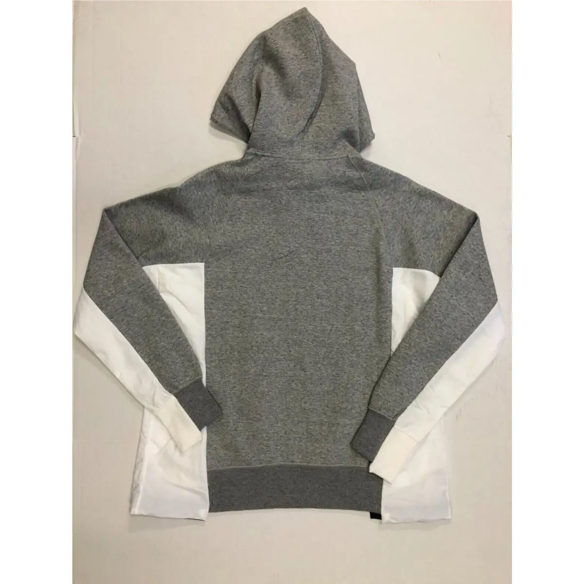 Nike clothing - Grey/White-Black (UPC: 194494193499) 4