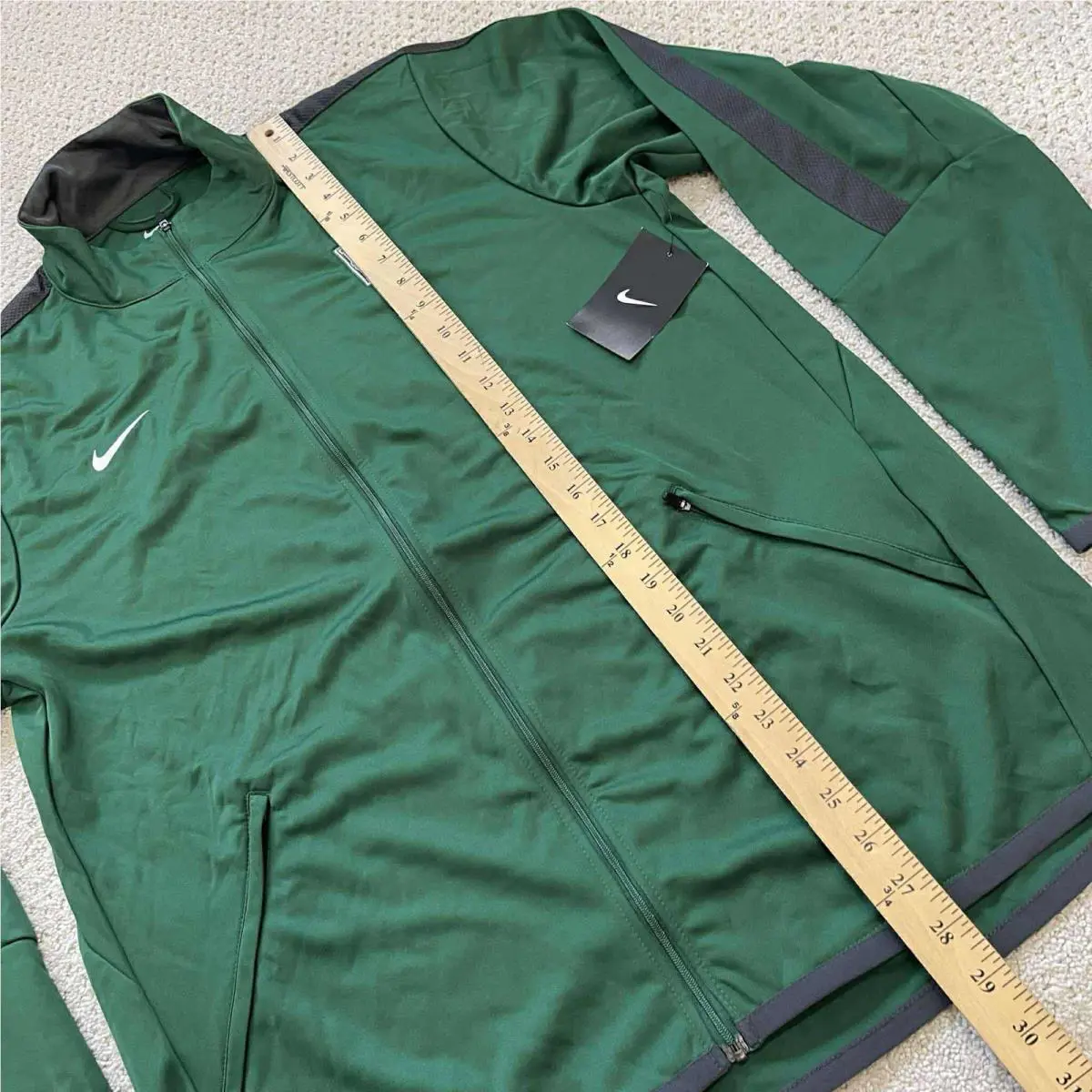 Nike clothing - Green 4