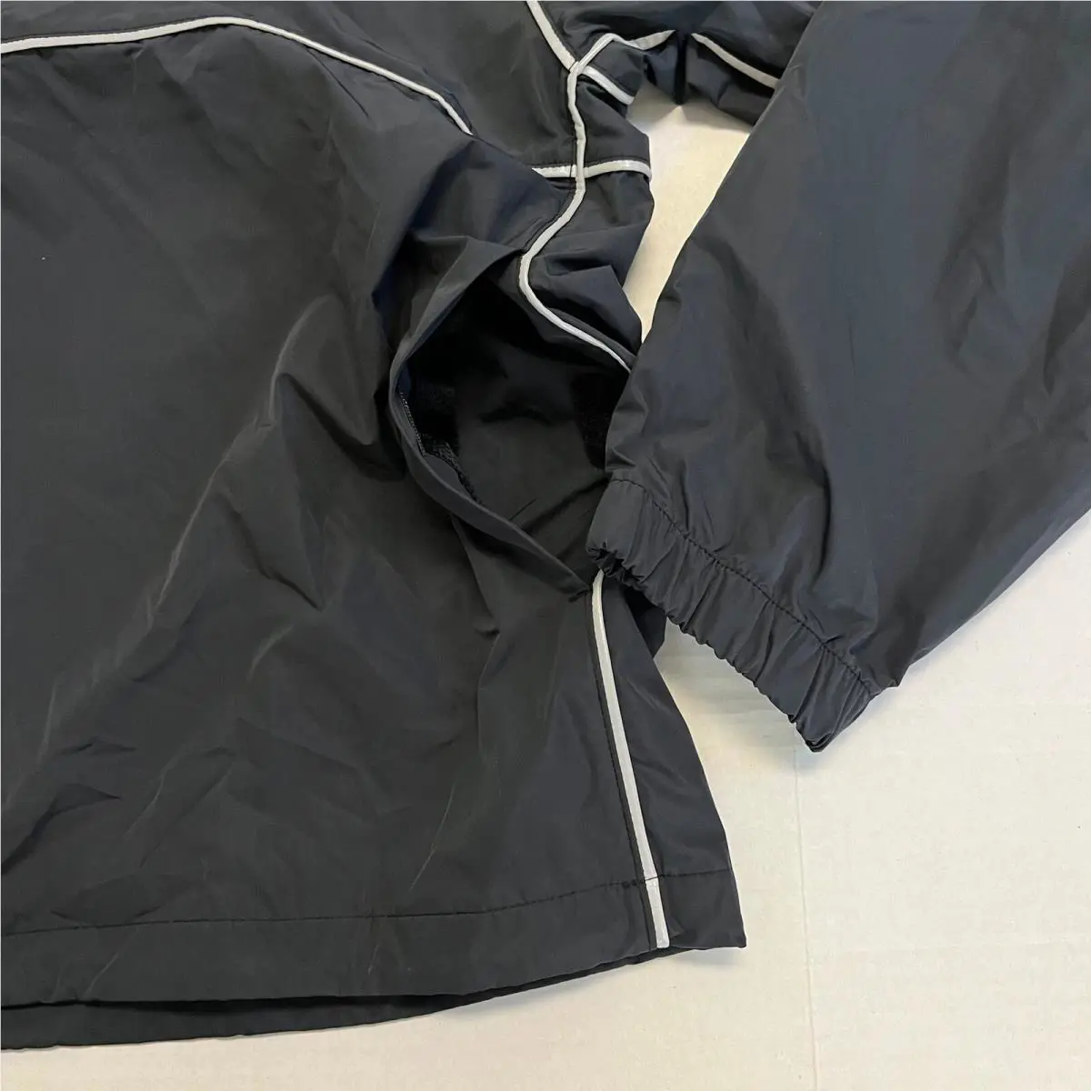Nike clothing - Nike Air Full-Zip Hooded Woven Jacket - Black (UPC: 196147174039) 4