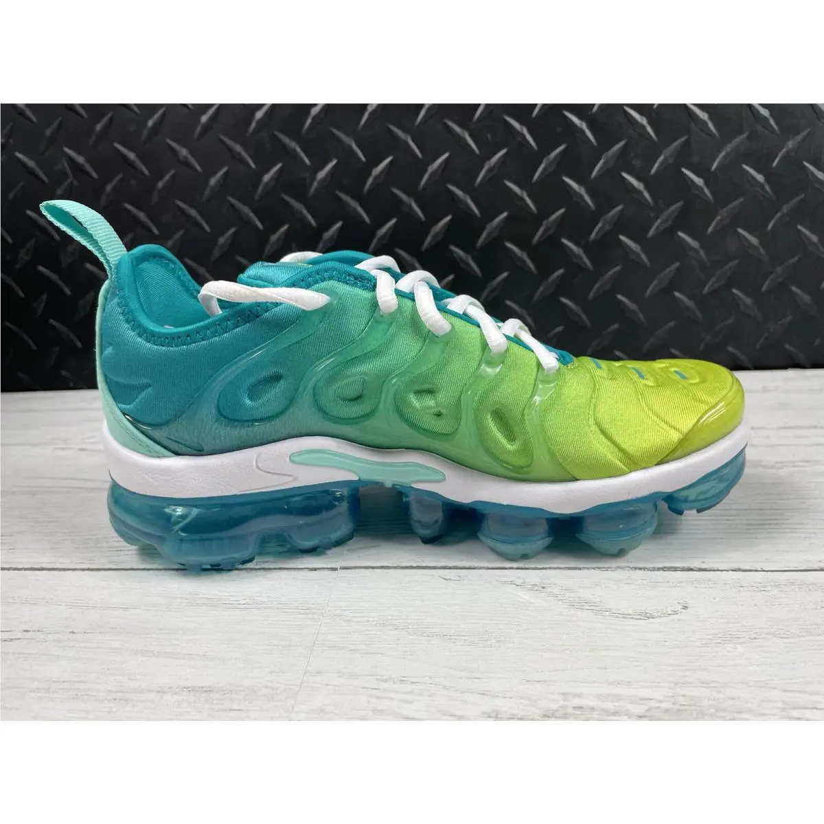 Nike shoes - Nike Air Vapormax Plus - Air Vapormax Plus - CI9900-300 - Green (UPC: 0192502359707) 8