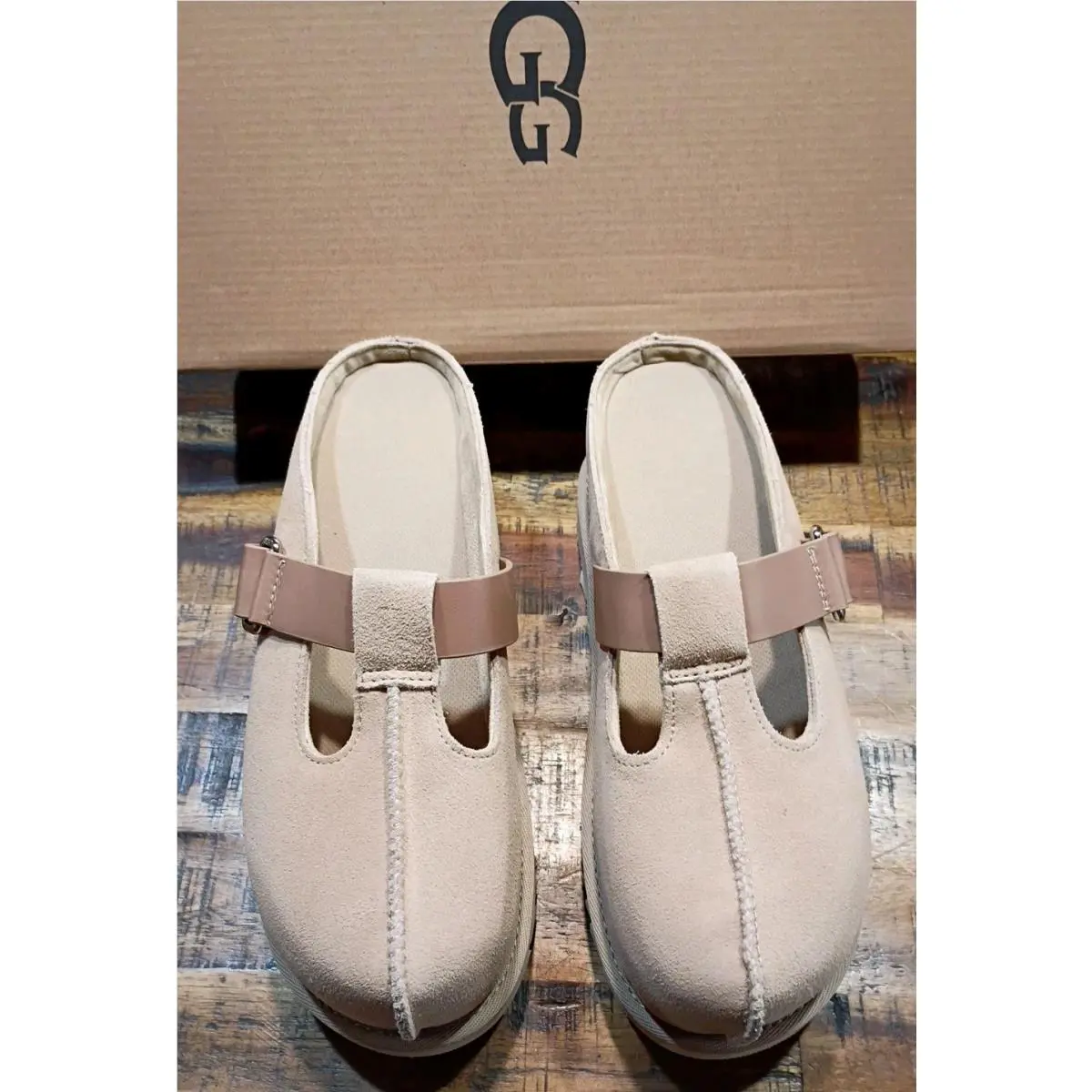 UGG shoes - UGG GOLDENSTAR HI - GOLDENSTAR - sand (UPC: 197634806891) 0