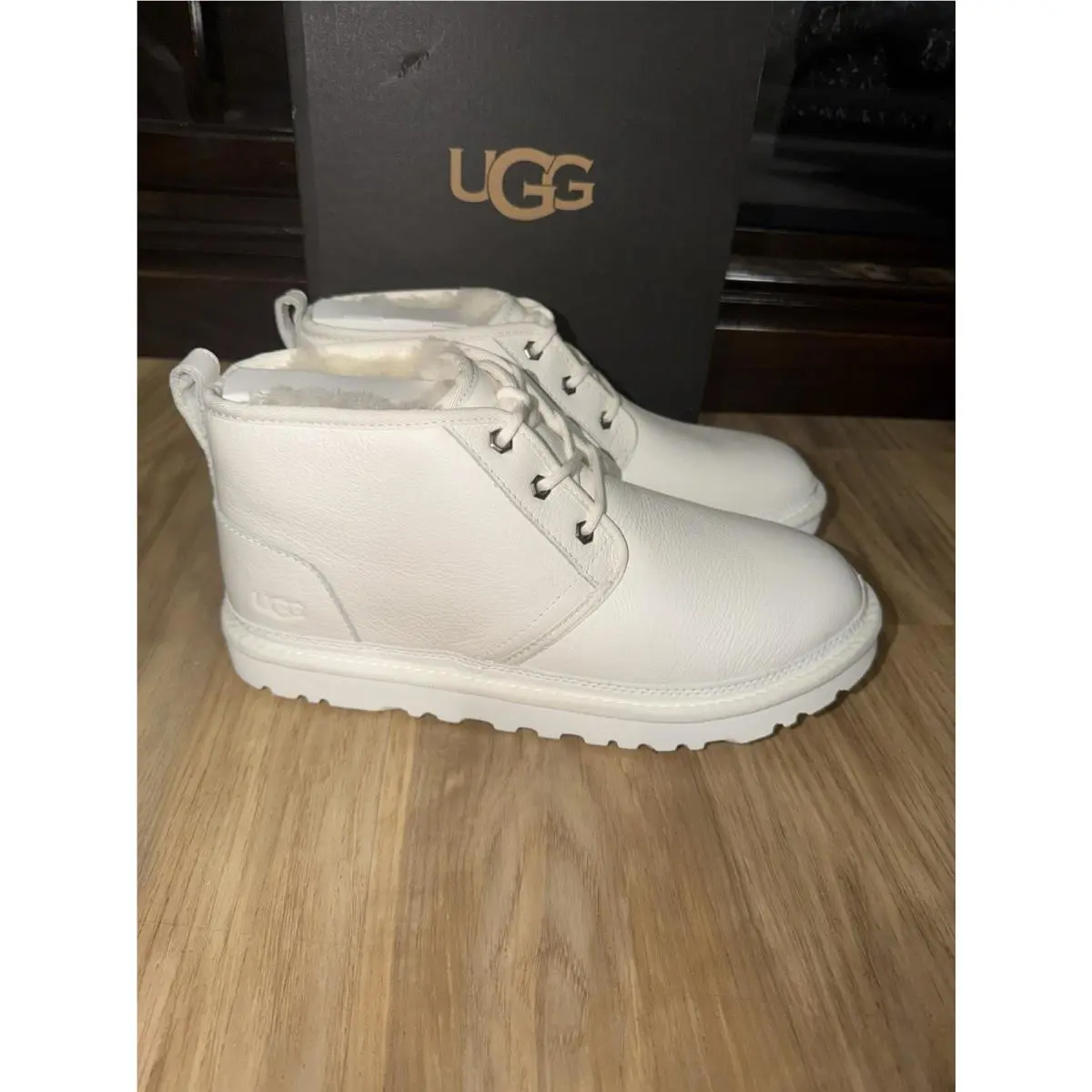UGG shoes - White/cream (UPC: 0195719770150) 1
