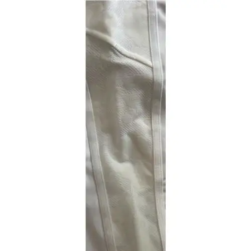 Lululemon clothing - White 2