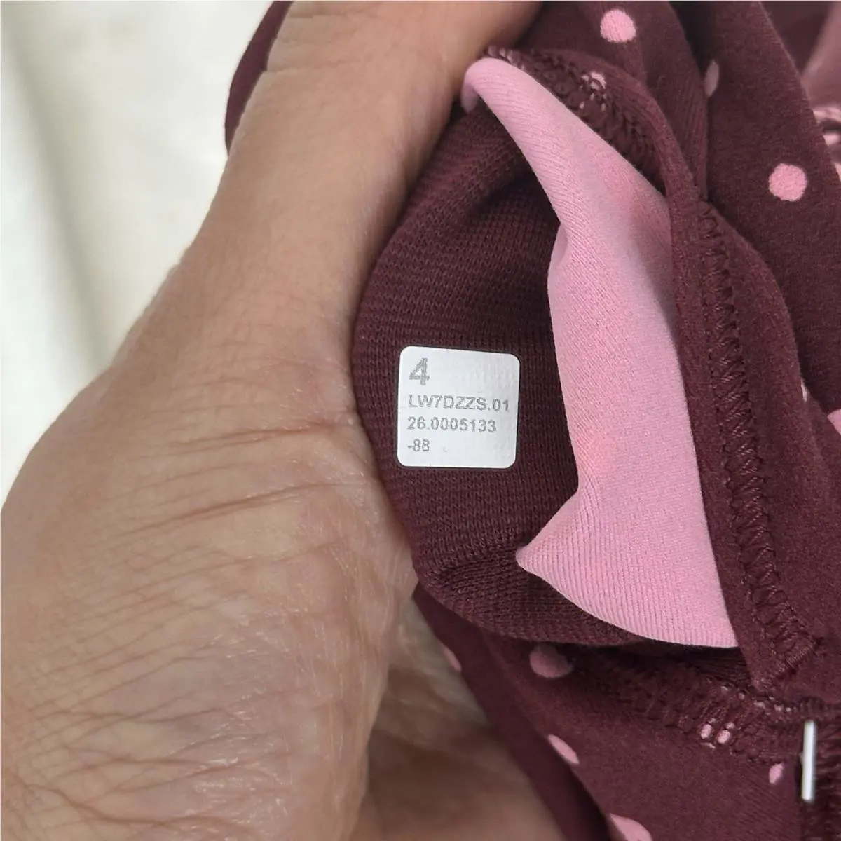 Lululemon clothing - heart scatter dot print Burgundy Pink 7