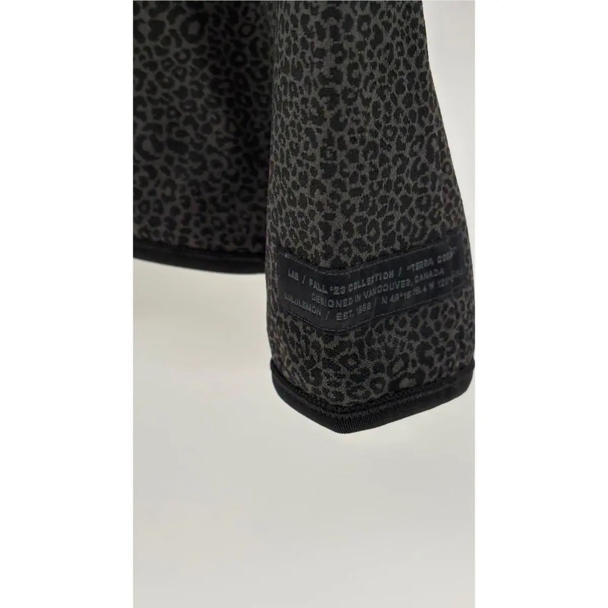 Lululemon clothing - Gray 5