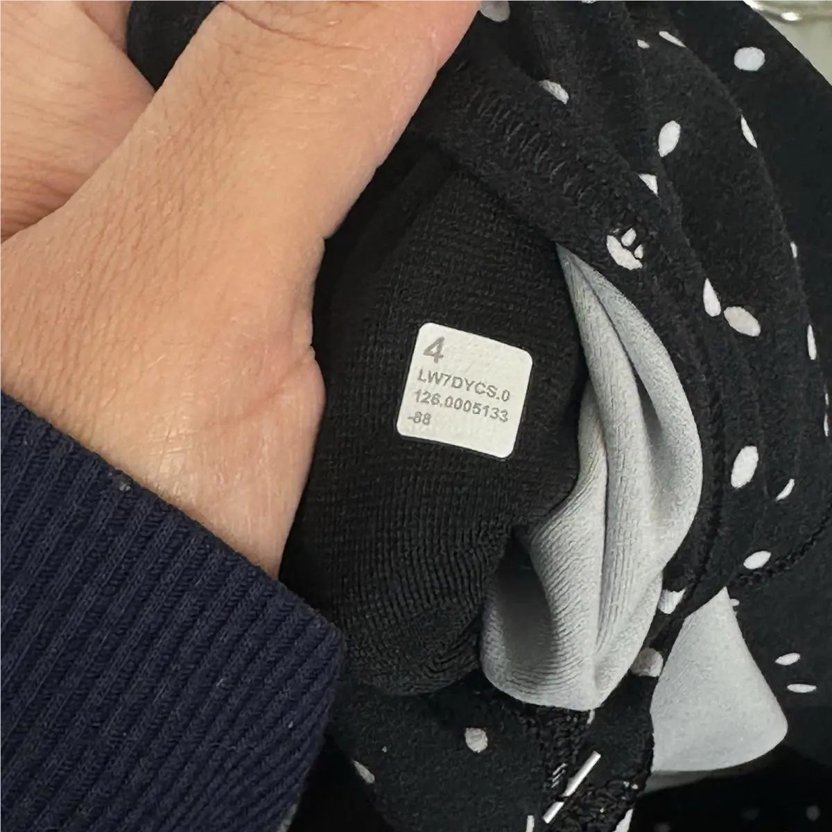 Lululemon clothing - Lululemon Align - Align - heart scatter dot print white black 3