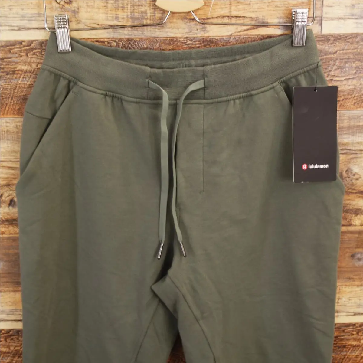 Lululemon clothing - 03490 010226BN_C1 - 03490 010226BN_C1 - greenish gray 0