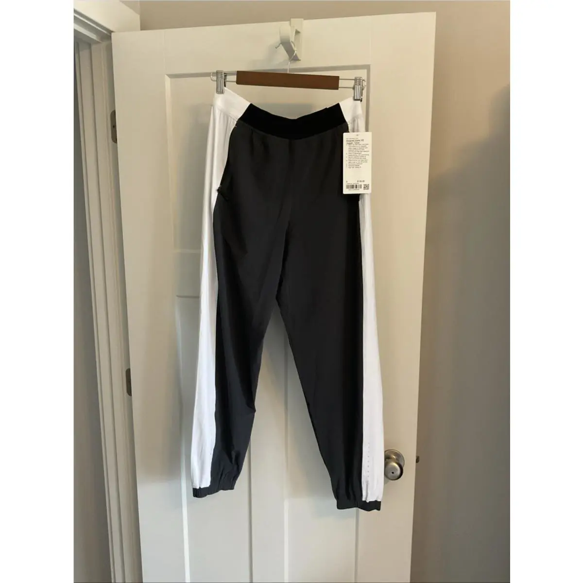 Lululemon clothing - gray, white 0