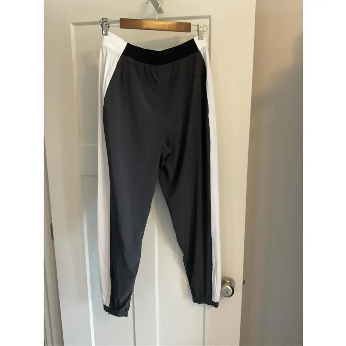 Lululemon clothing - gray, white 4