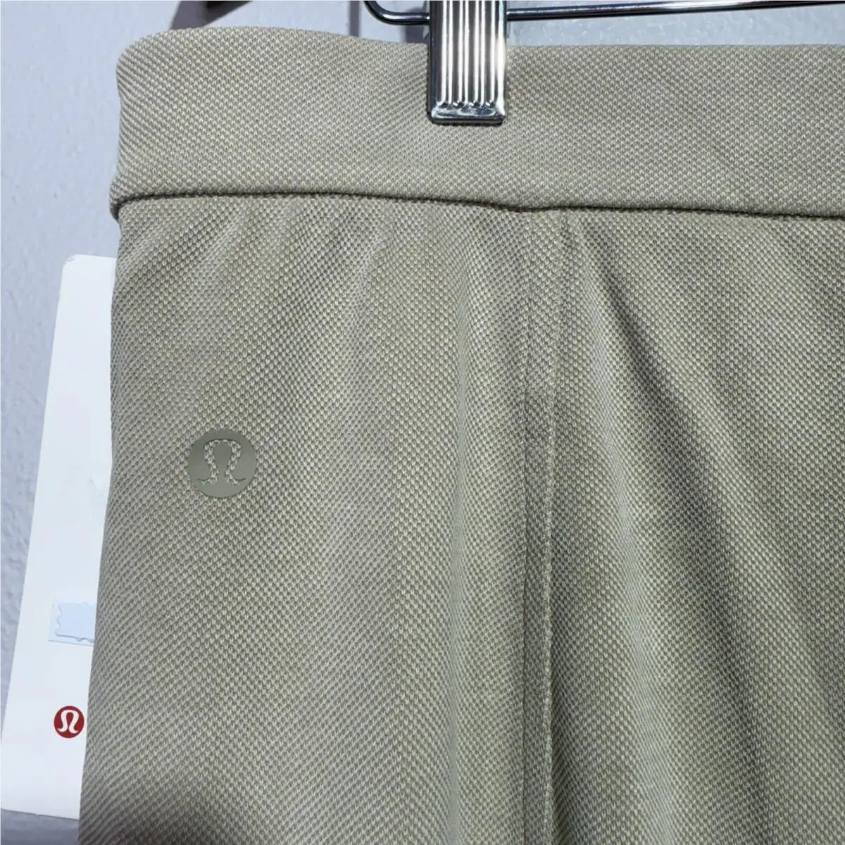 Lululemon clothing - Beige 3