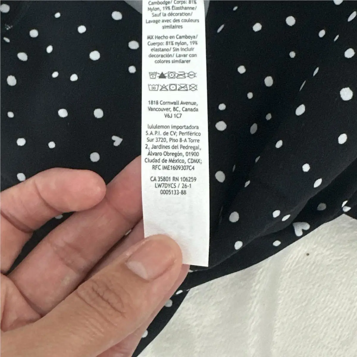 Lululemon clothing - Lululemon Align - Align - heart scatter dot print white black 6