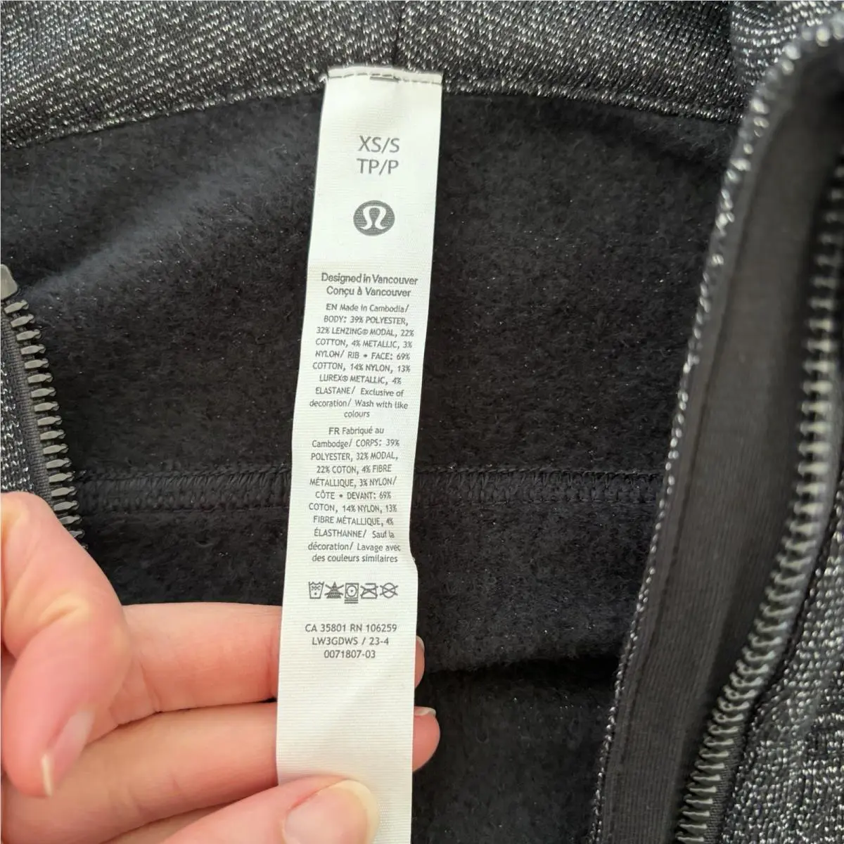 Lululemon clothing - Black 1