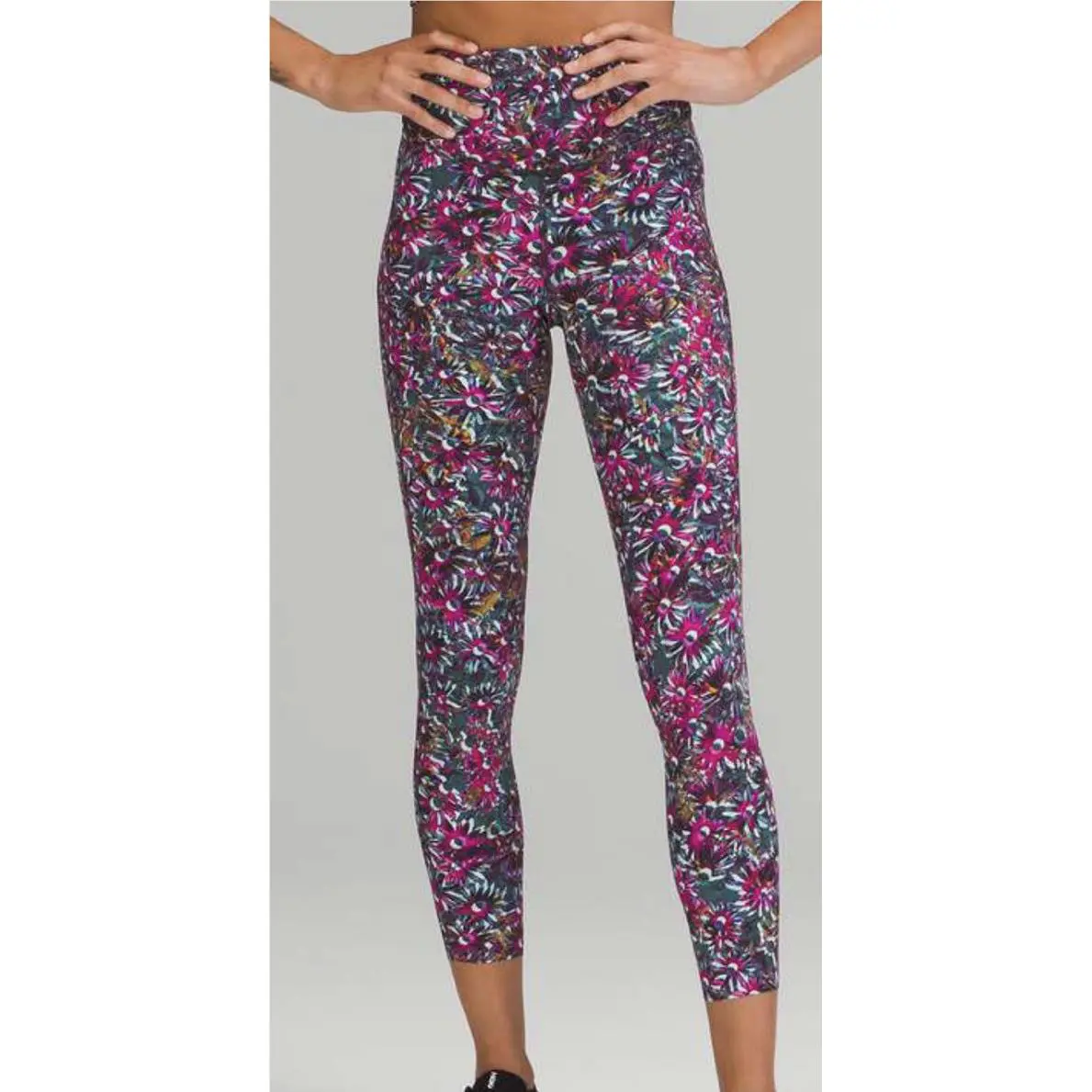 Lululemon clothing - Multicolor 1