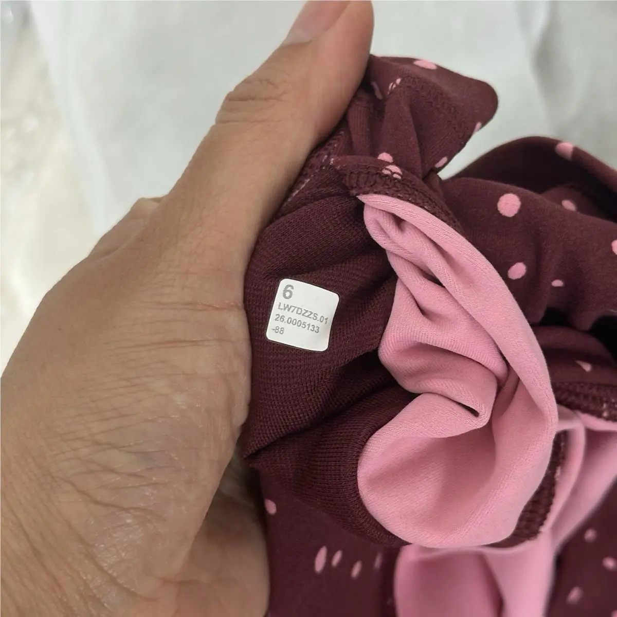 Lululemon clothing - heart scatter dot print Burgundy Pink 8