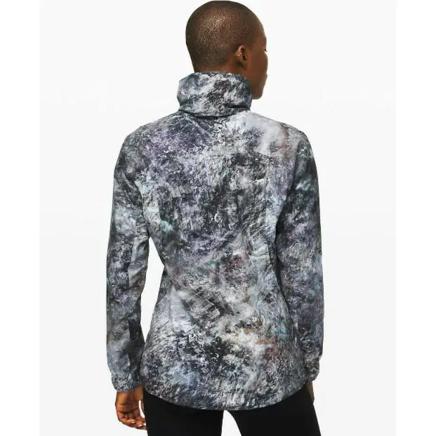 Lululemon clothing - On the Move - the Move - Multicolor 2