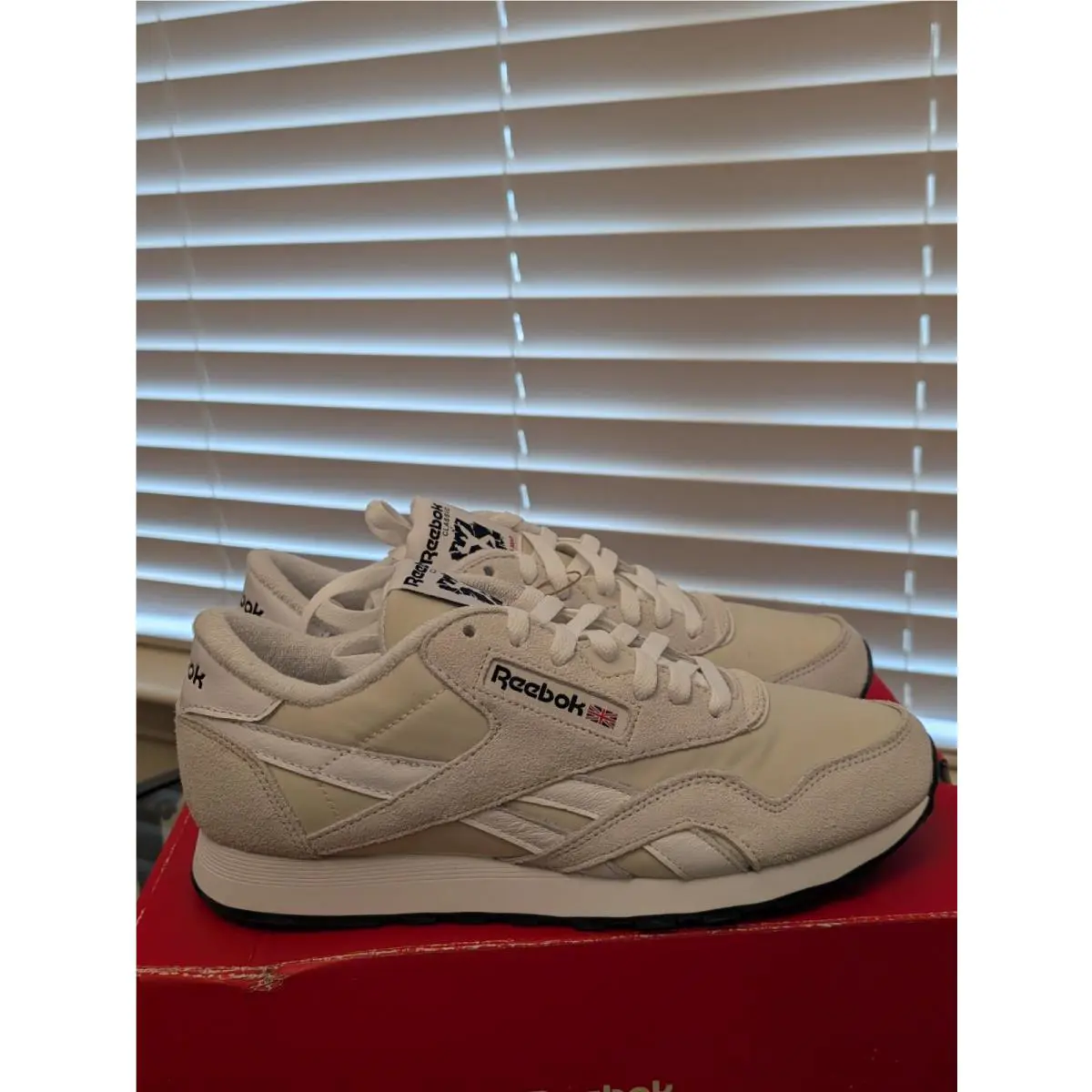 Reebok shoes - Reebok Classic Leather - Classic Leather - GY0707 - Black Red Green (UPC: 194827961665) 3