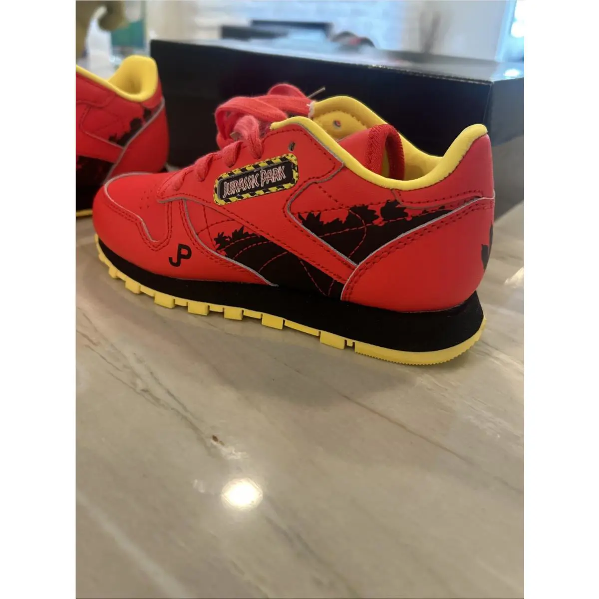Reebok shoes - Reebok Classic Leather J (Junior/Preschool - Radiant Red/Coal/Blaze Yellow 1