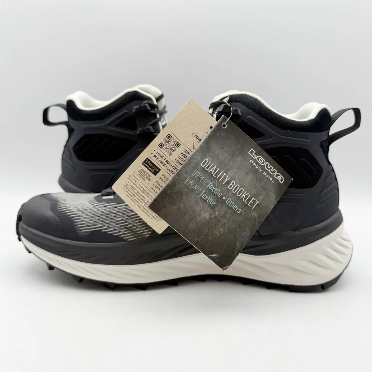Lowa shoes - Black (UPC: 197827023906) 3