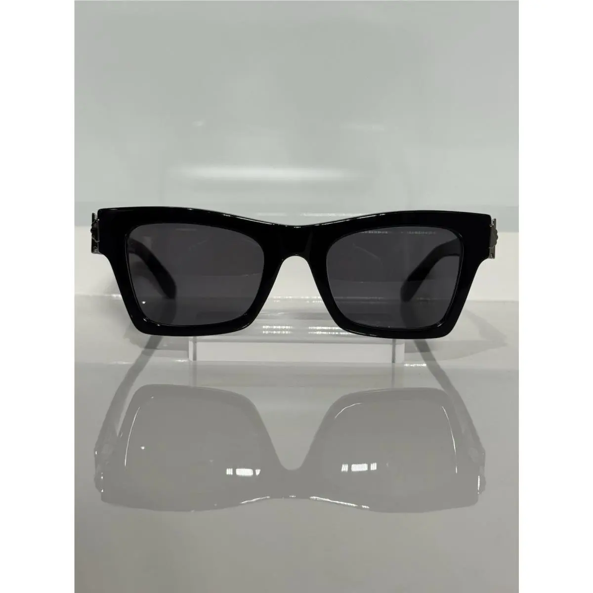 Salvatore Ferragamo SF2013S 001 Black Chunky Acetate Unisex Sunglasses