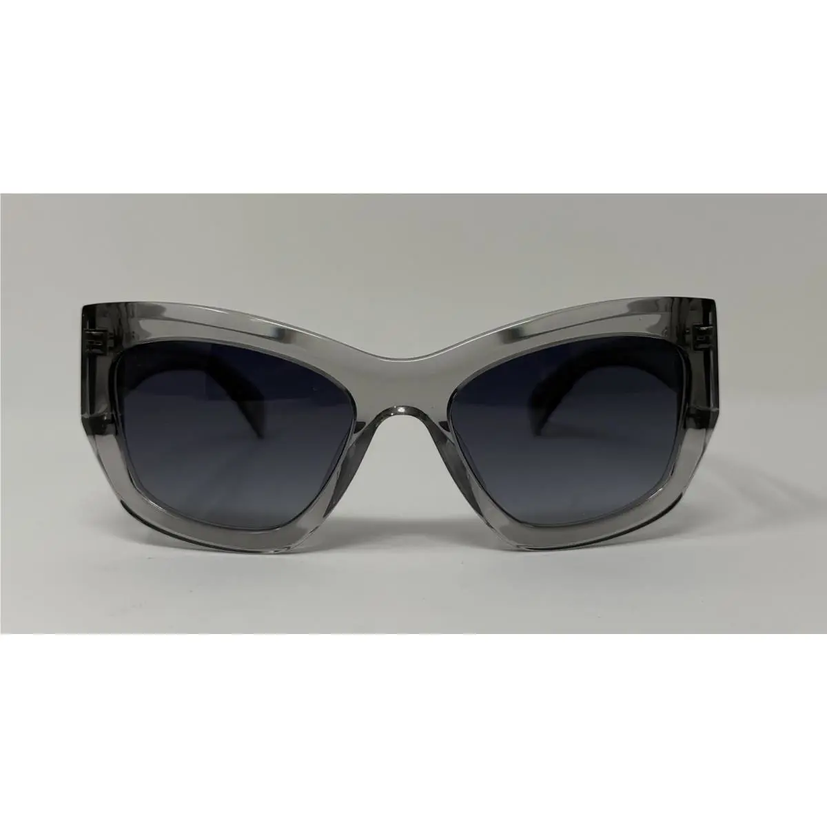 Rag Bone Rnb 1071/S KB7.90 Transparent Grey Sunglasses. Size 56-19-140