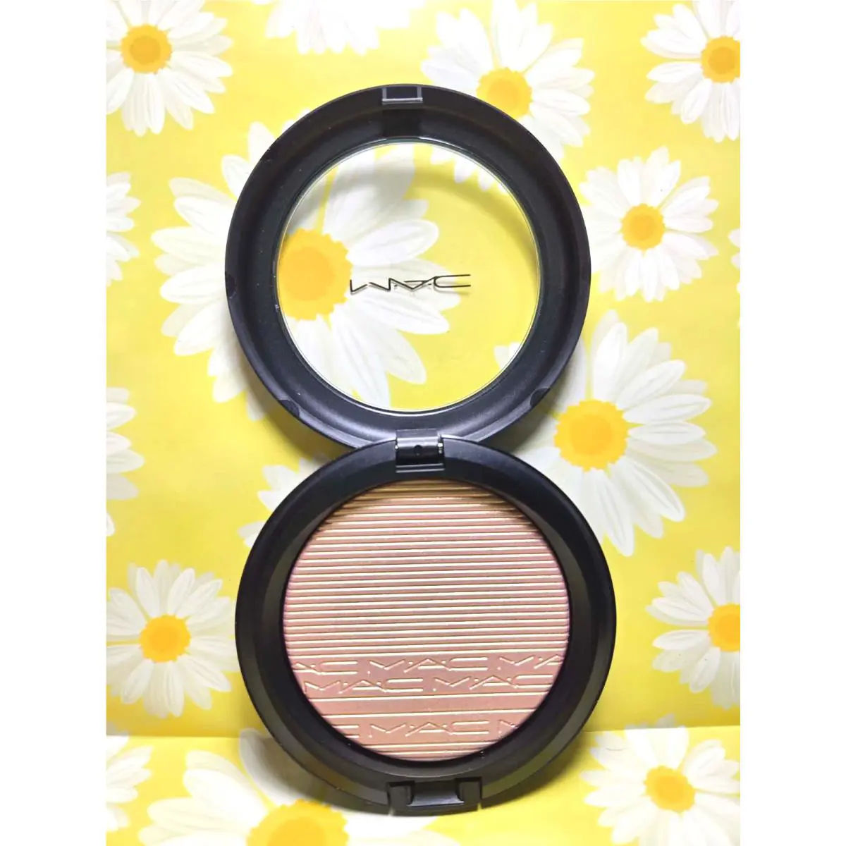 Mac Extra Dimension Skinfinish Highlighter Full Size Beaming Blush