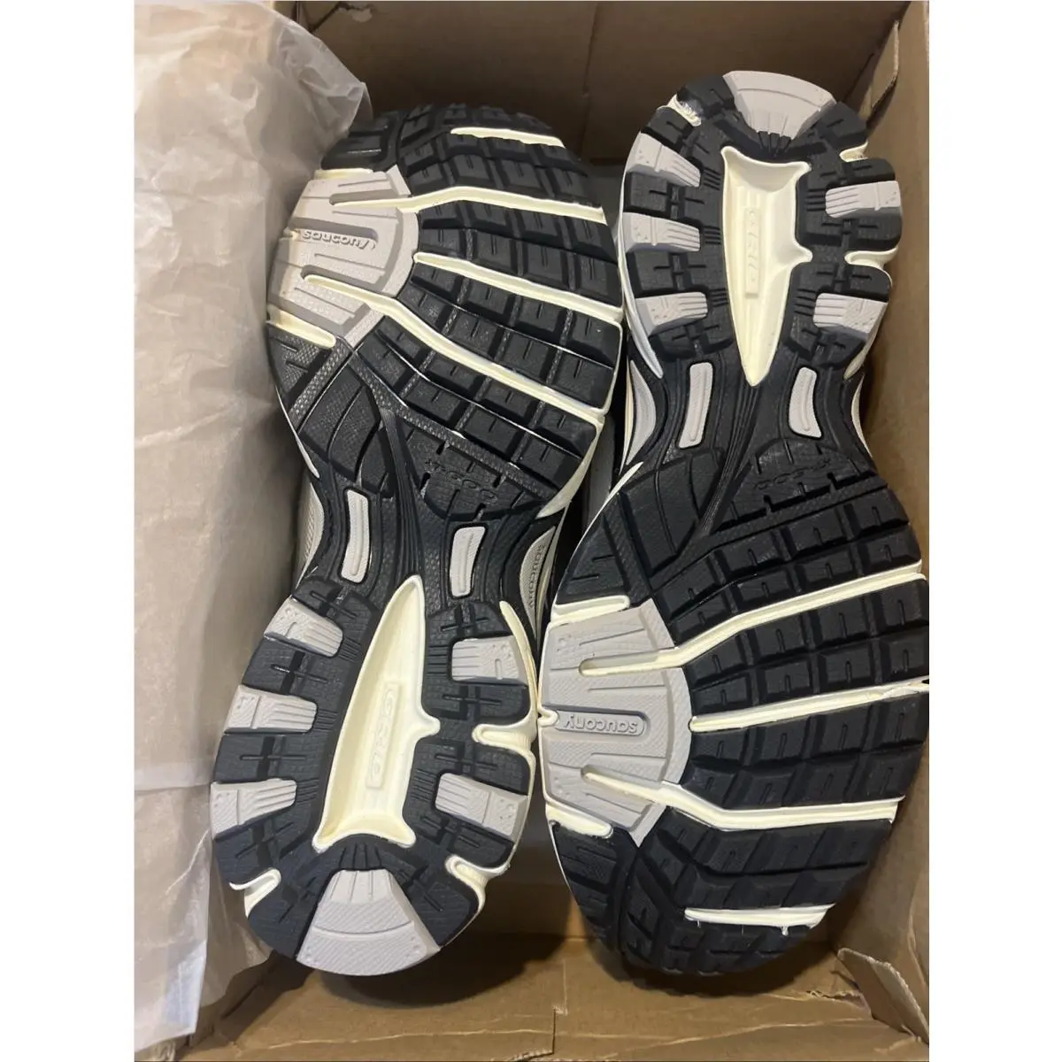Saucony shoes - Saucony Grid Ride Millennium - Grid Ride Millennium - S70856-4 - White 1