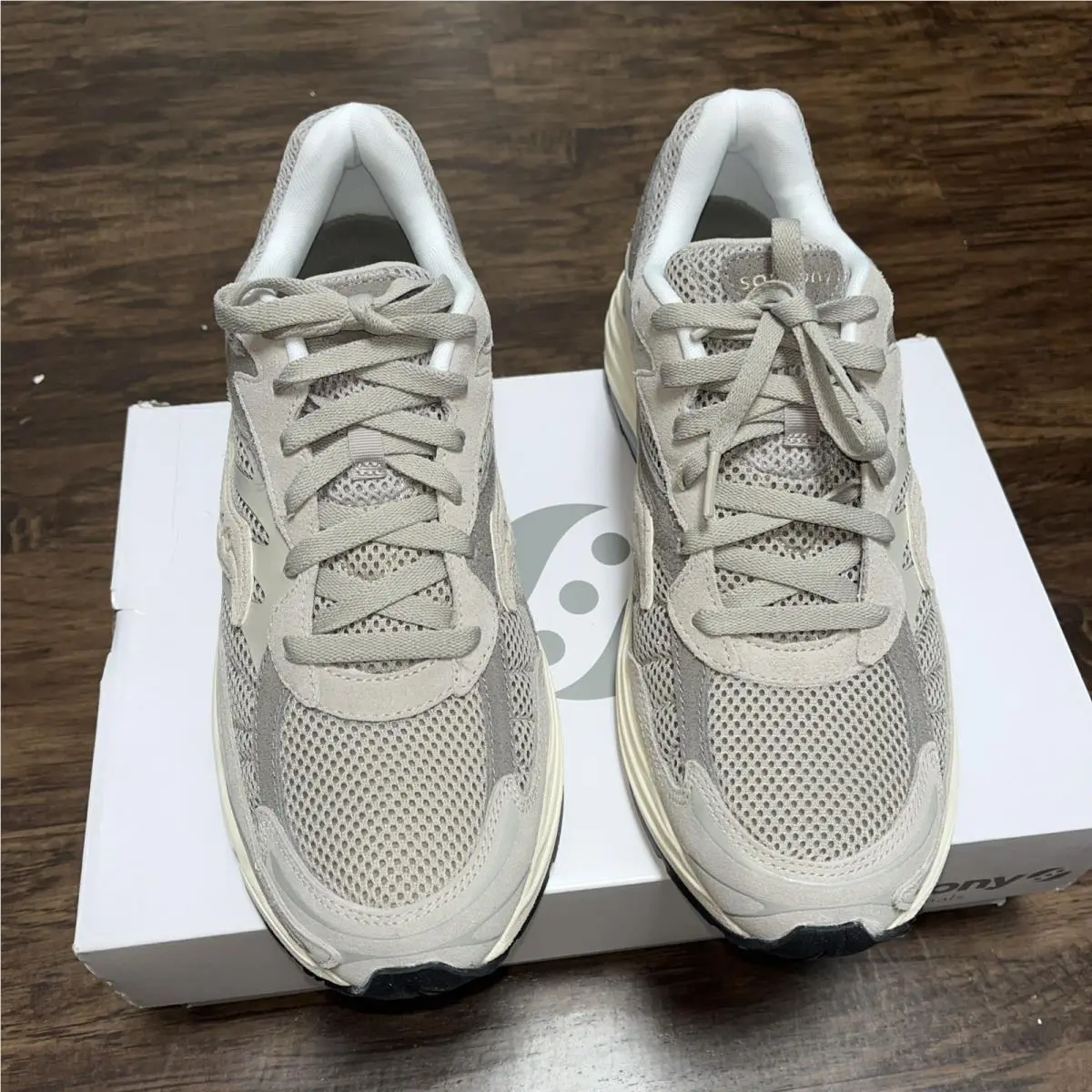 Saucony shoes - Saucony ProGrid Omni 9 Premium - S70740-10 - Gray 0