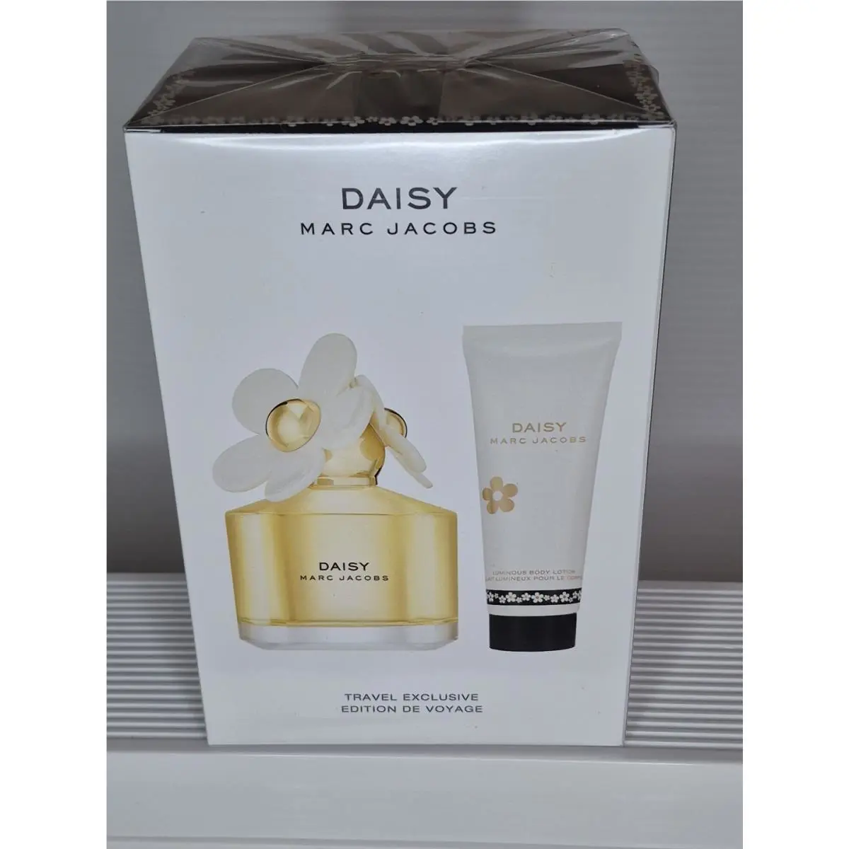 Daisy Eau de Toilette by Marc Jacobs 2 Pc. Gift Set For Women 3.3oz 2.5oz