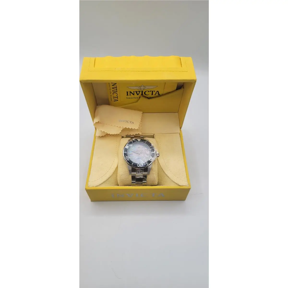 Invicta Pro Grand Diver Limited Edition Auto Mother of Pearl with Diamonds New