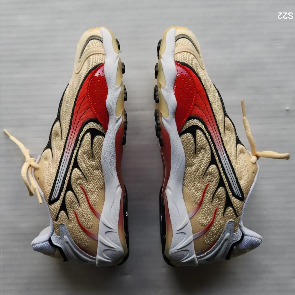 Puma shoes - PUMA Inhale - Inhale - Beige, Red and Black 13