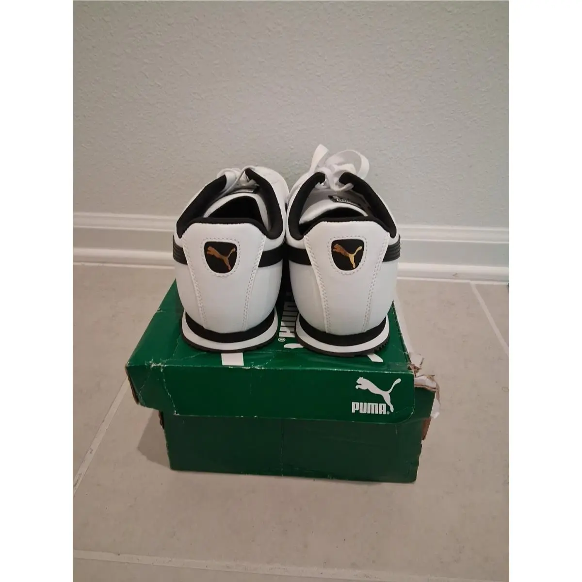 Puma shoes - PUMA Roma - Roma - 353572-04 - White-Black 11