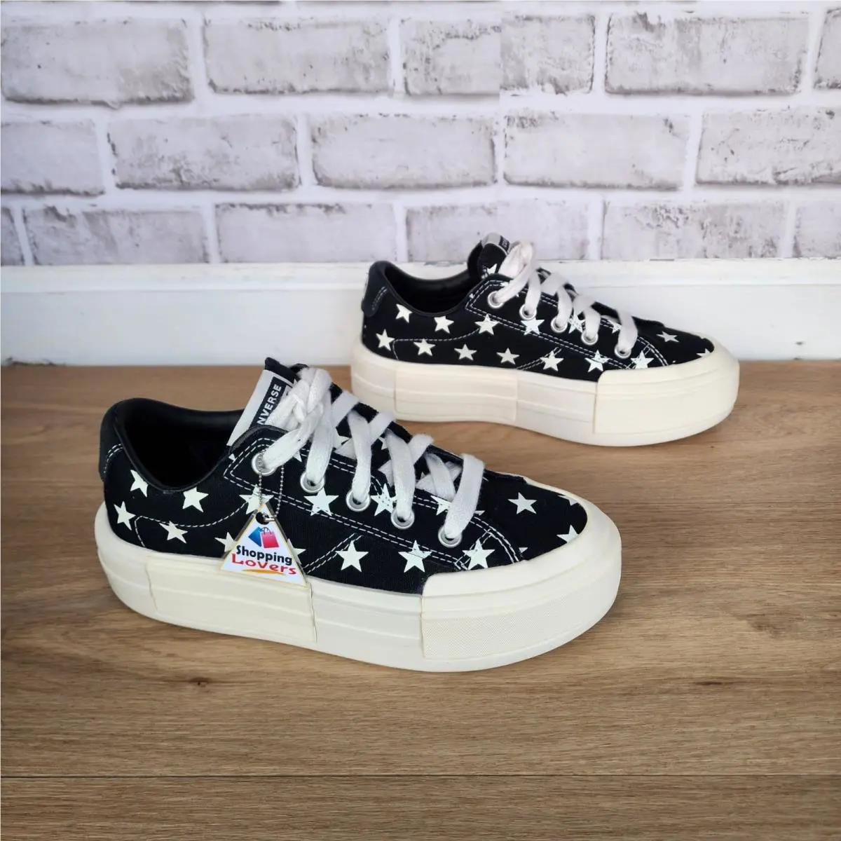 Converse shoes - Chuck Taylor All Star Cruise Low - A15497C - Black (UPC: 194435751221) 0