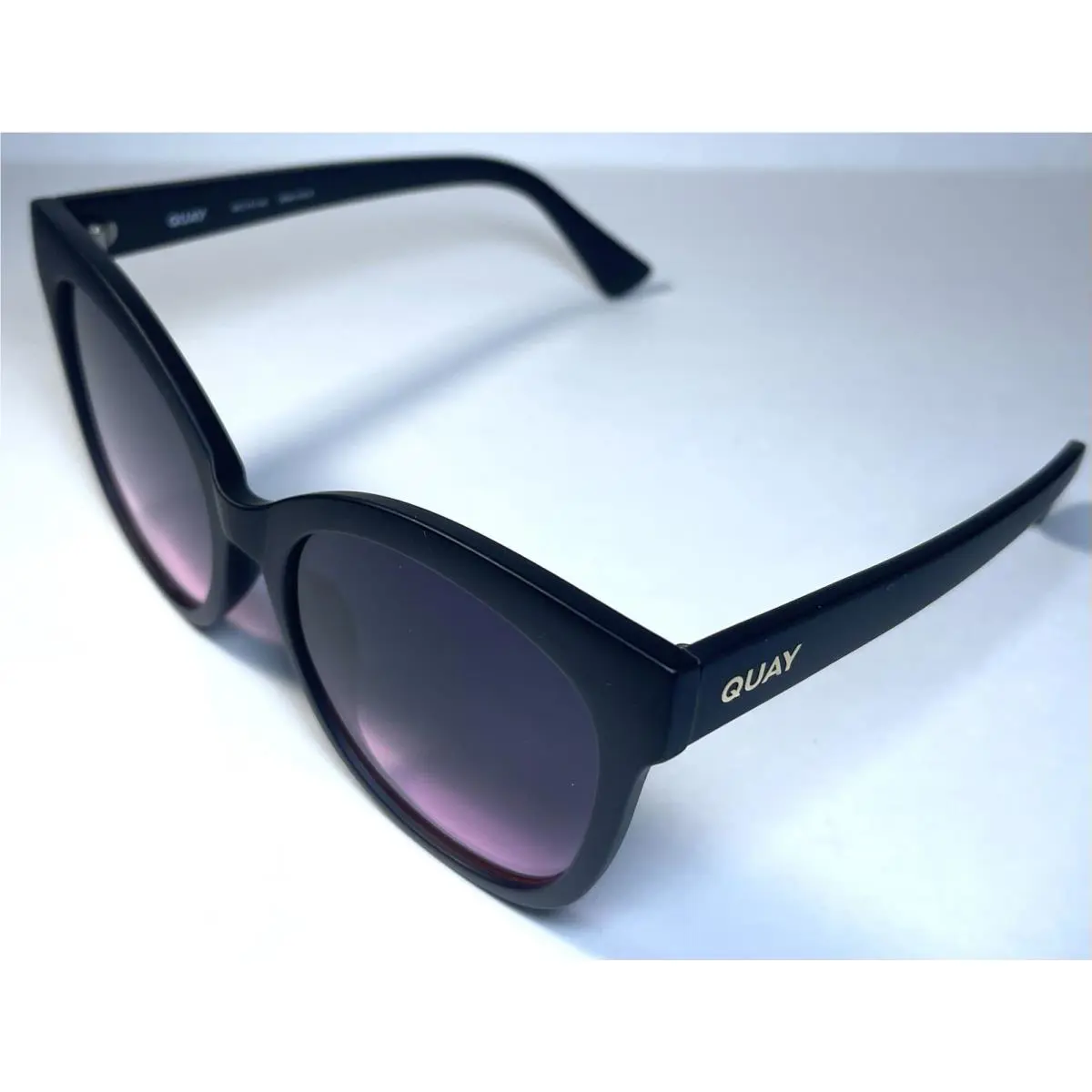 Quay Black Its my Way Diva Oversized Sunglasses + Case
