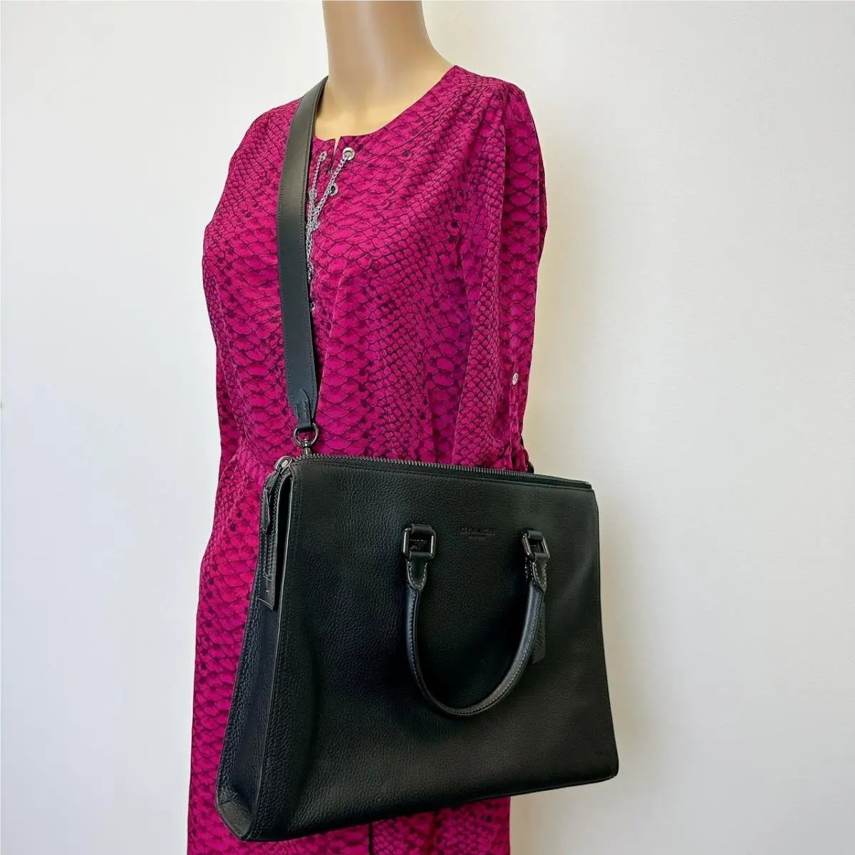 Coach CO243 Gotham Folio Bag IN Black