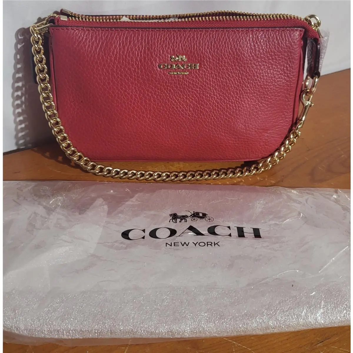 Coach Pebbled Leather Wristlet Zip Purse True Red W/ Chain Multi Pocket