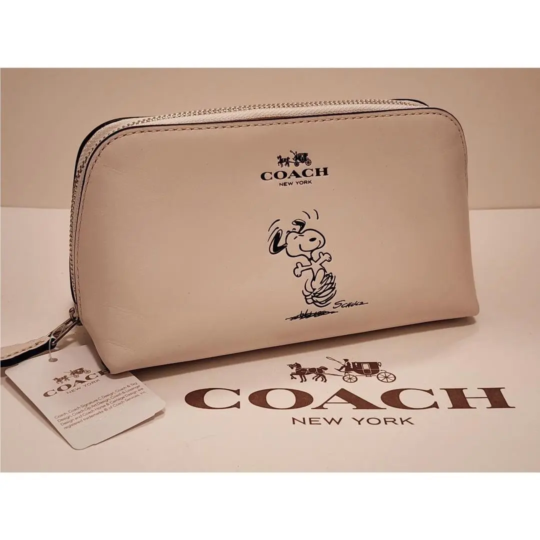 Coach X Peanuts Snoopy Cosmetic Case White Calf Leather Limited Edition-F65208
