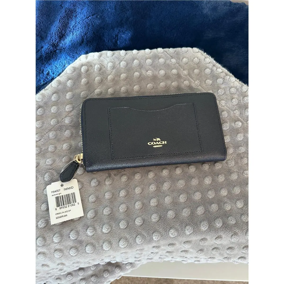 Coach C4124 Medium ID Zip Around Wallet Black Pebble Leather